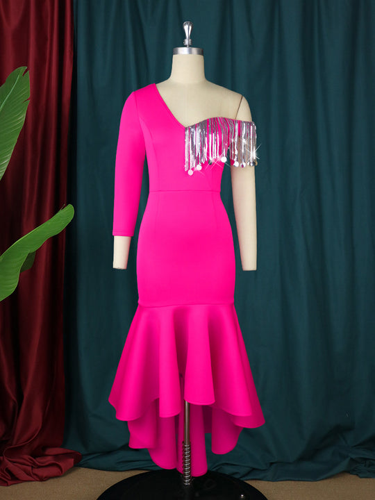 Damen elegantes Kleid mit asymmetrischem Ausschnitt und schwingendem Rüschenrock R&B