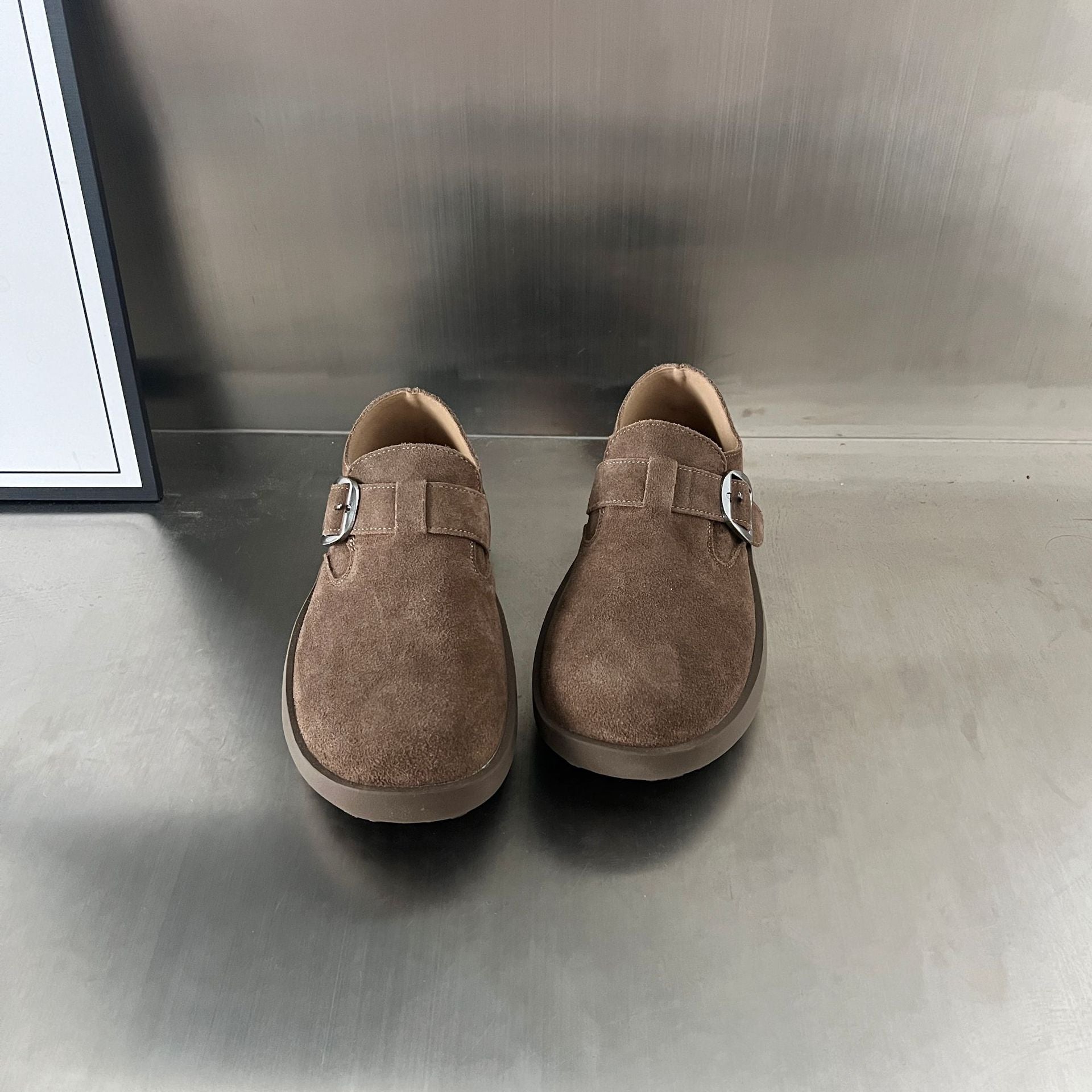Damen Komfortable Wildleder-Clogs mit modischem Schnallenverschluss R&B