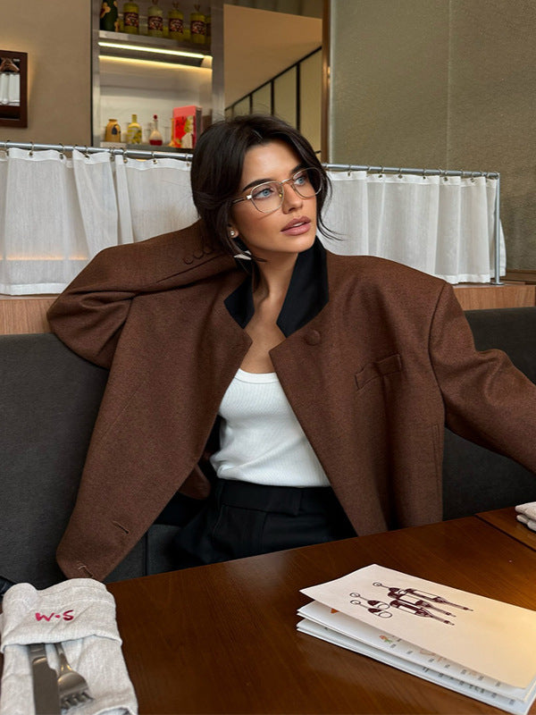 Damen Modische Kurzjacke mit strukturiertem Schnitt und hohen Kragen R&B