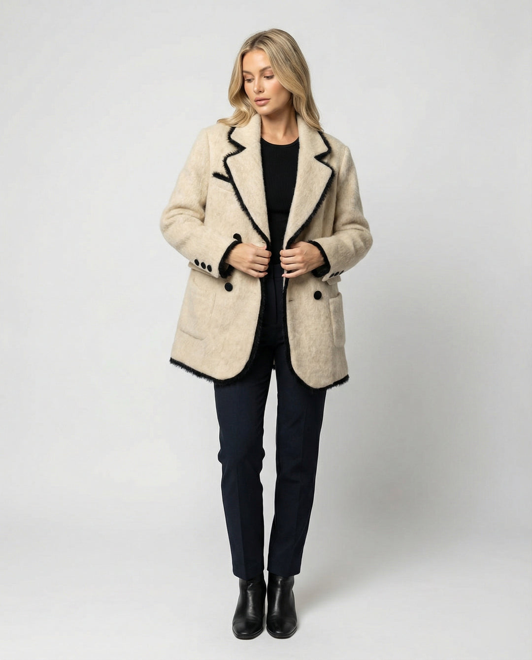 Damen Grobstrickjacke Damen weit geschnittener Doppelreiher Mantelblazer aus Flauschgarn mit Reverskragen und Pattentaschen R&B