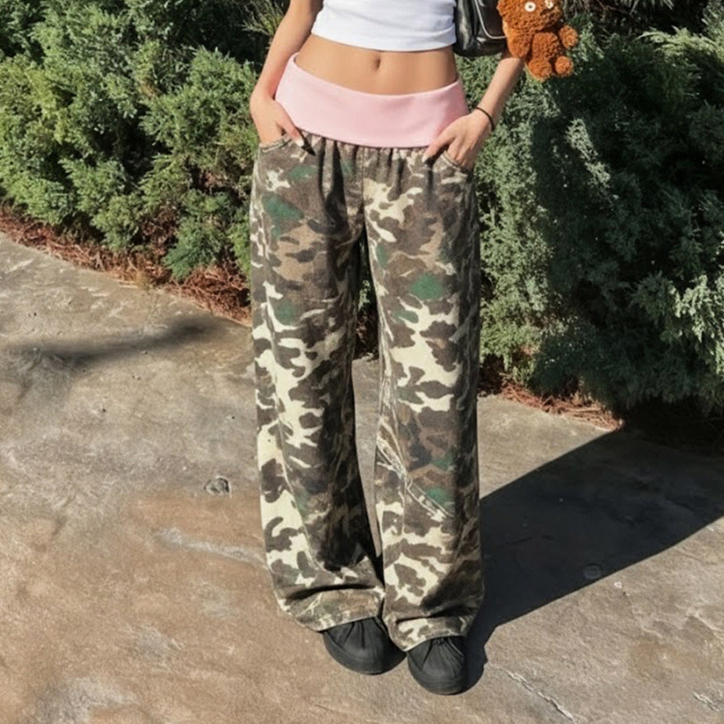 Damen bequeme Cargohose mit elastischem Bund und Camouflage-Muster R&B