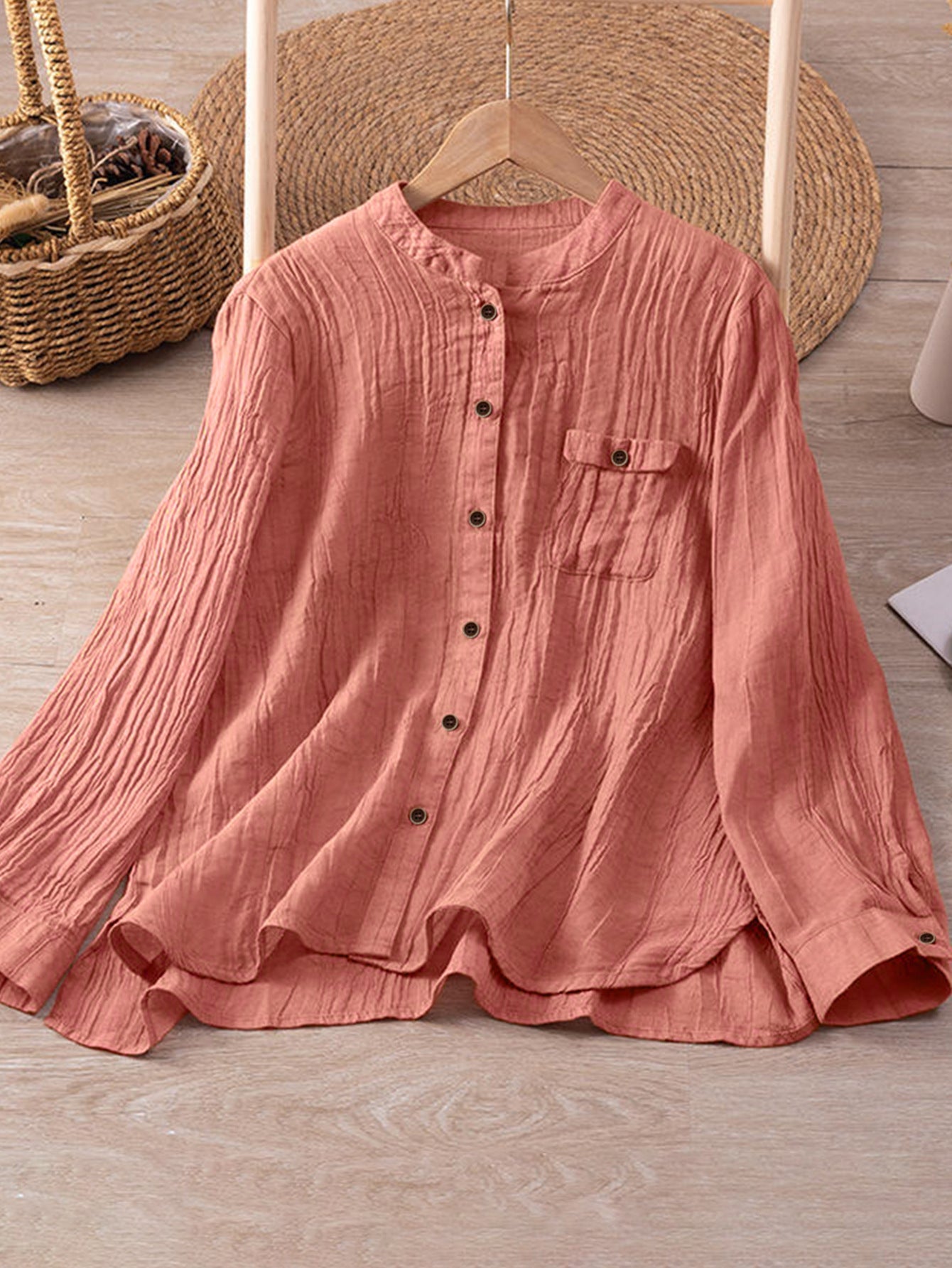 Damen lässige Bluse mit strukturiertem Stoff und Knopfdetail R&B