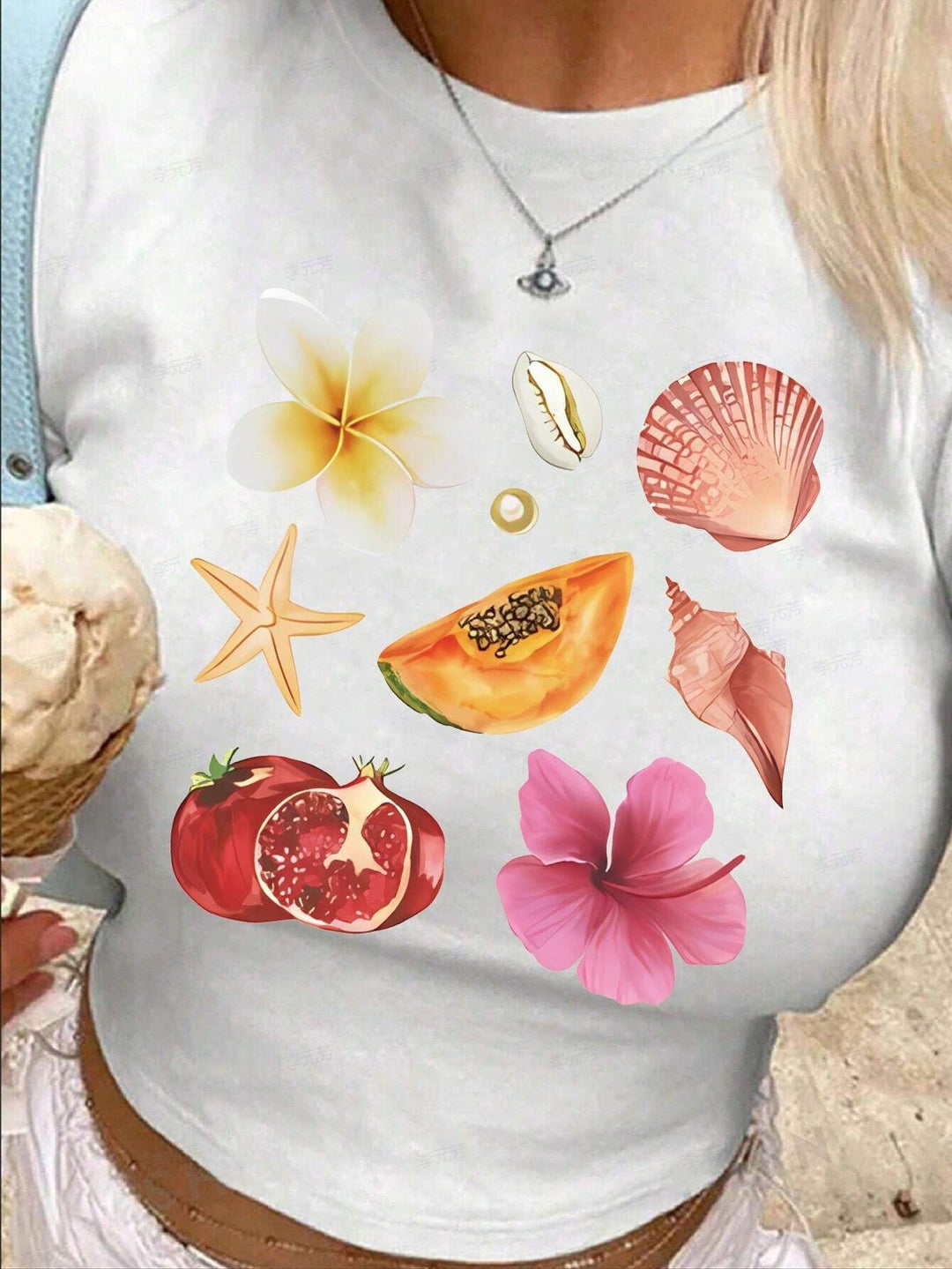 Damen Crop-T-Shirt mit auffälligem Grafiken-Design und frechem Statementdruck R&B