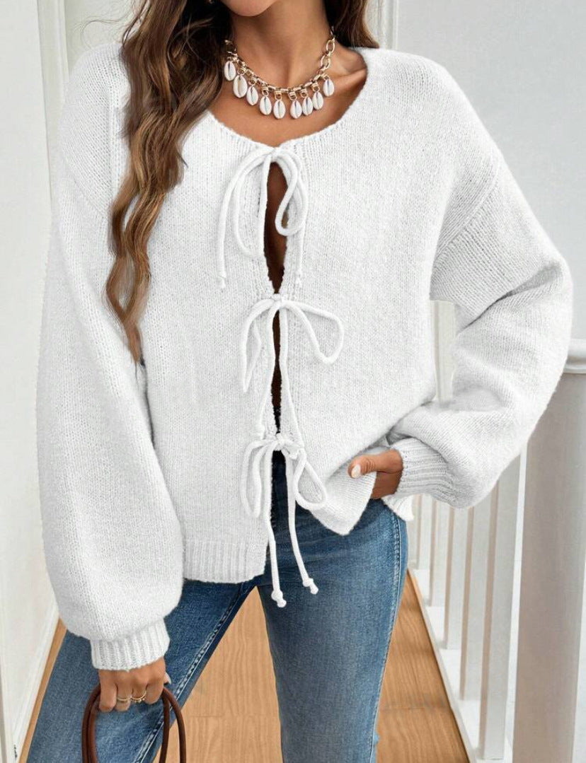 Damen gemütlicher Strickpullover mit dekorativem Schnür-Detail und weit geschnittenen Ärmeln R&B