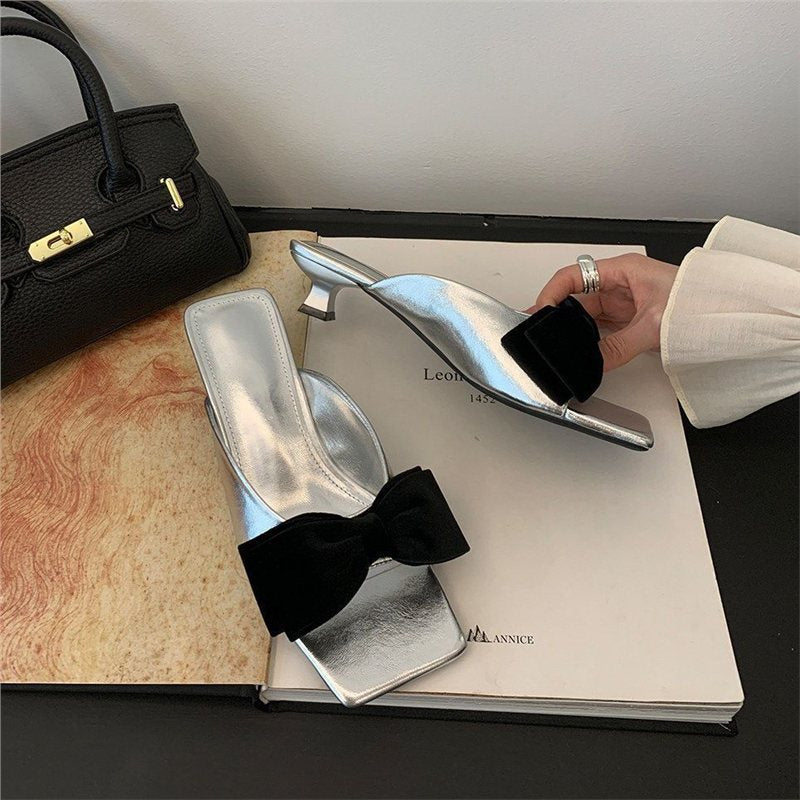 Damen stilvolle Mules mit dekorativem Schleifendetail R&B