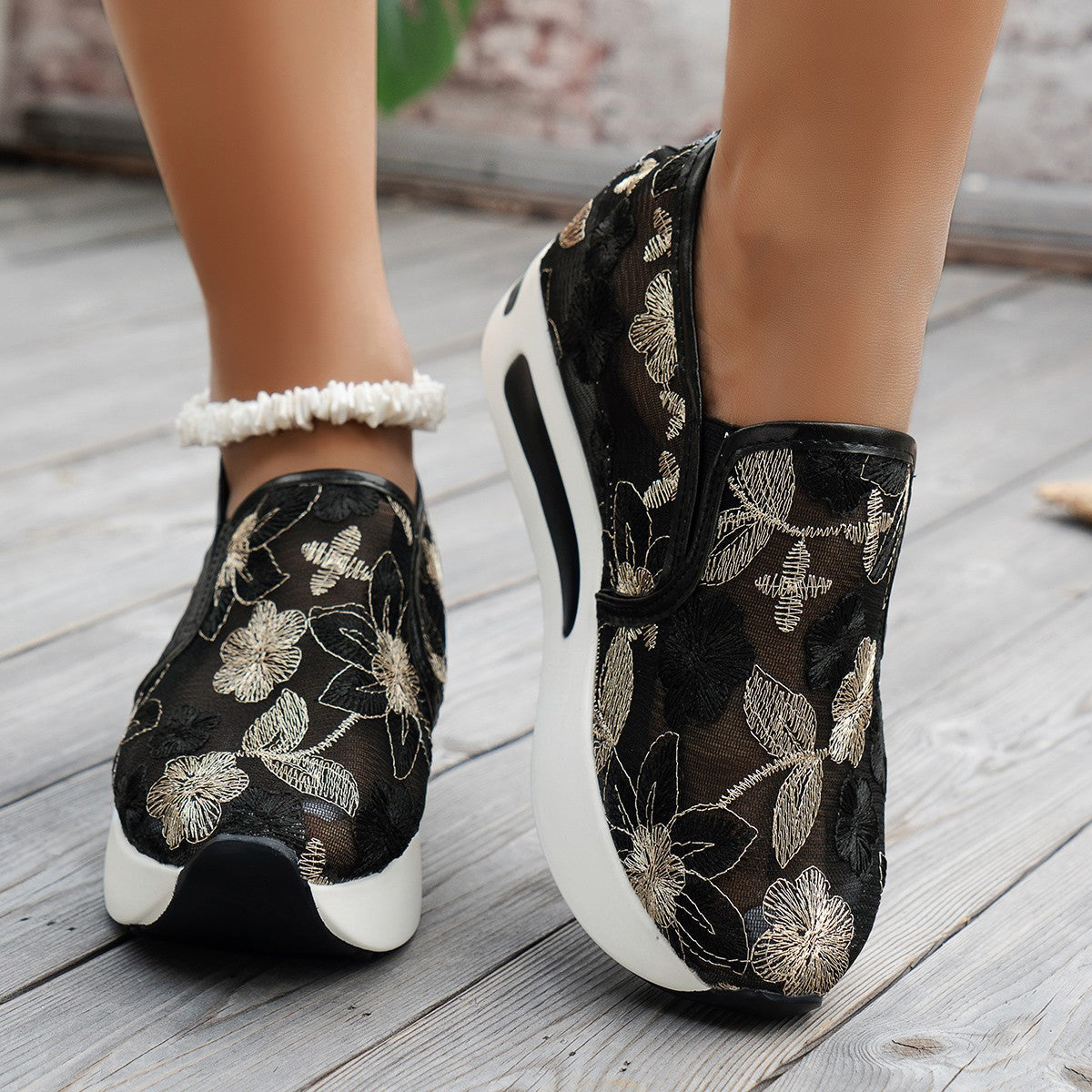 Damen Leichte Slip-On Sneaker mit einzigartigem Blumendesign R&B