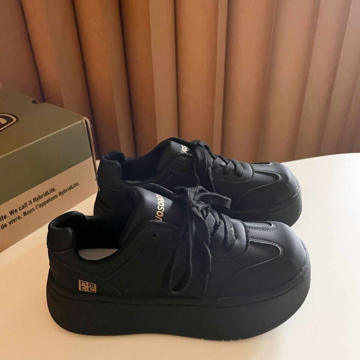 Damen Modische Plateau-Sneaker mit bequemem Schnürsystem und urbanem Design R&B
