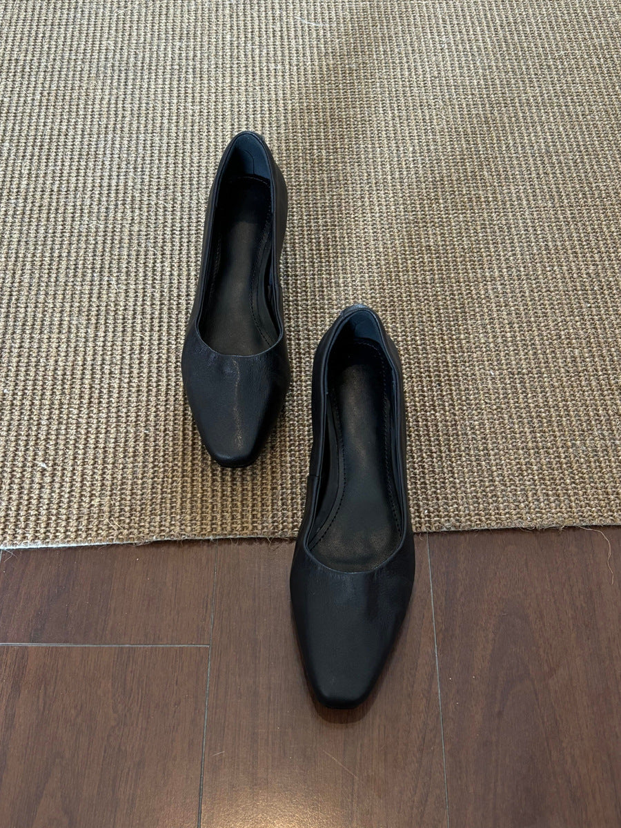 Damen Elegante und bequeme Slipper mit spitzem Zehenbereich