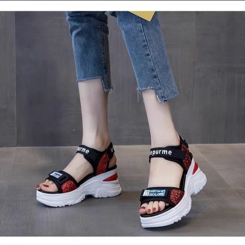 Damen Sportliche Plateau-Sandalen mit verstellbaren Riemen und gepolsterter Sohle R&B