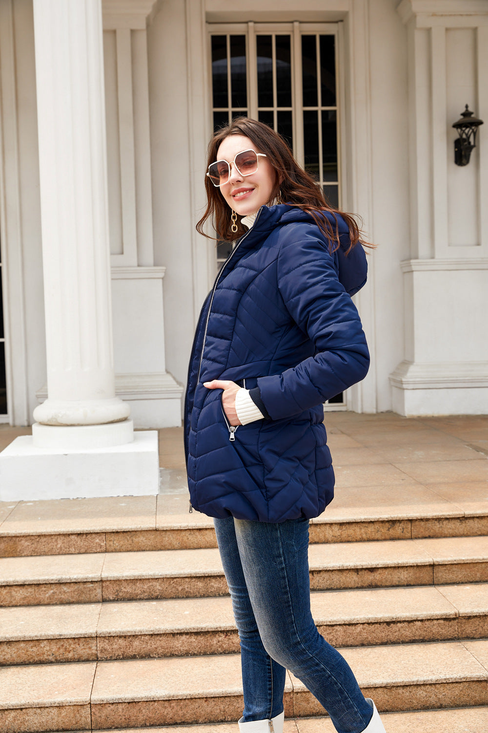 Damen gesteppte Winterjacke mit kuscheligem Innenfutter und praktischem Reißverschluss R&B