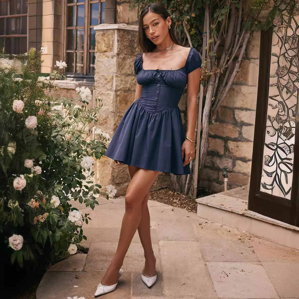Damen kurzes LiR&Beserkundendes Kleid mit Puffärmeln und Knopfleiste R&B