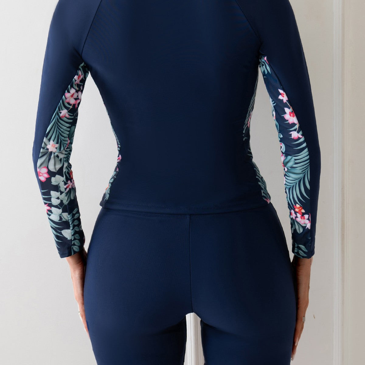 Damen Surfanzug mit langem Arm und floralen Akzenten R&B