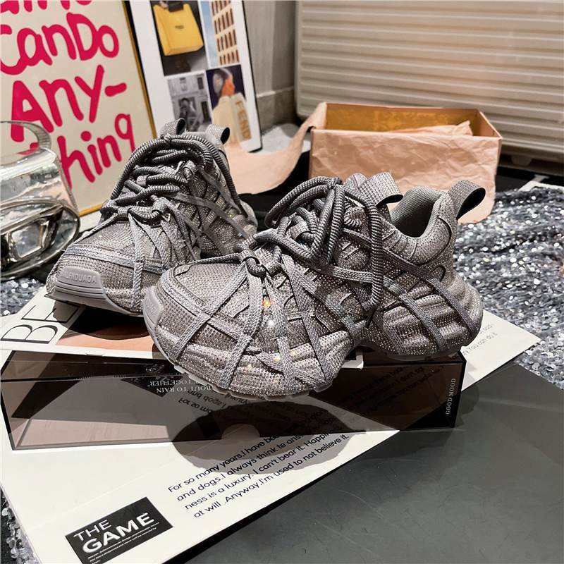 Damen modische Sneakers mit innovativem Textil-Design R&B