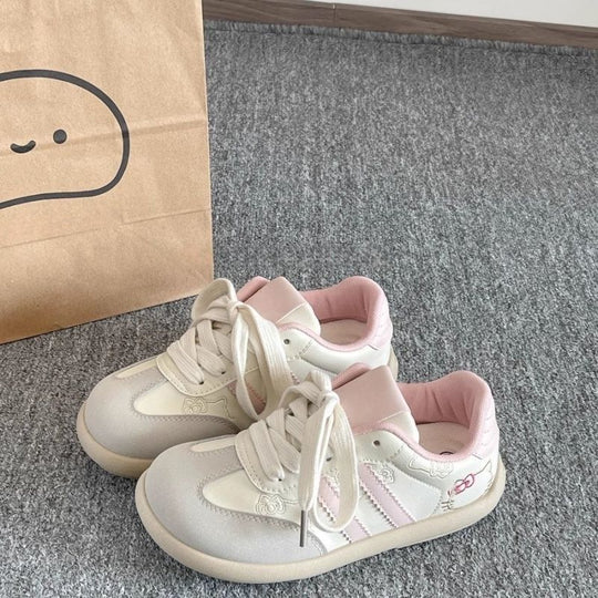 Damen Freizeit-Sneaker mit verspielter Applikation und atmungsaktiver Innenausstattung R&B