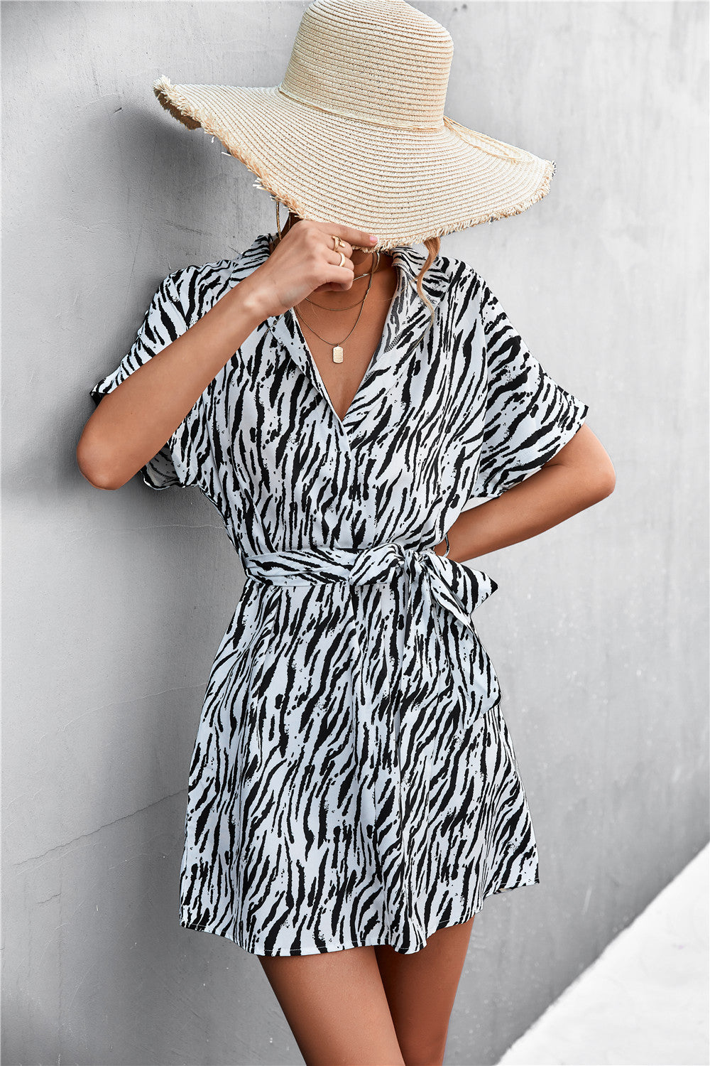 Damen legeres Kurzarmkleid mit trendigem Zebra-Print und Gürtel R&B