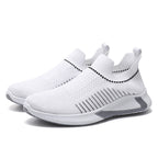 Damen Sportliche Slip-On Sneakers mit atmungsaktiver Strickoberfläche und flexibler Sohle R&B