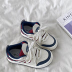 Damen Komfortable Sneakers im Retro-Stil mit perforierten Details R&B