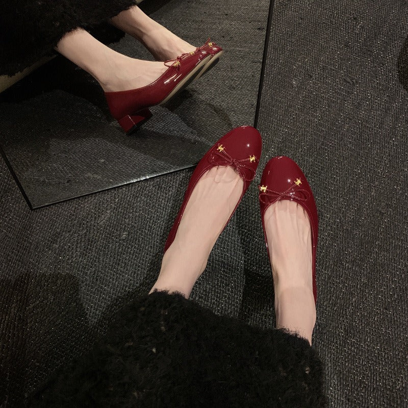 Damen Ballerinas mit feinem Schleifendetail und hochglänzender Oberfläche