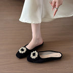 Damen Slipper mit eleganter Perlenschließe R&B