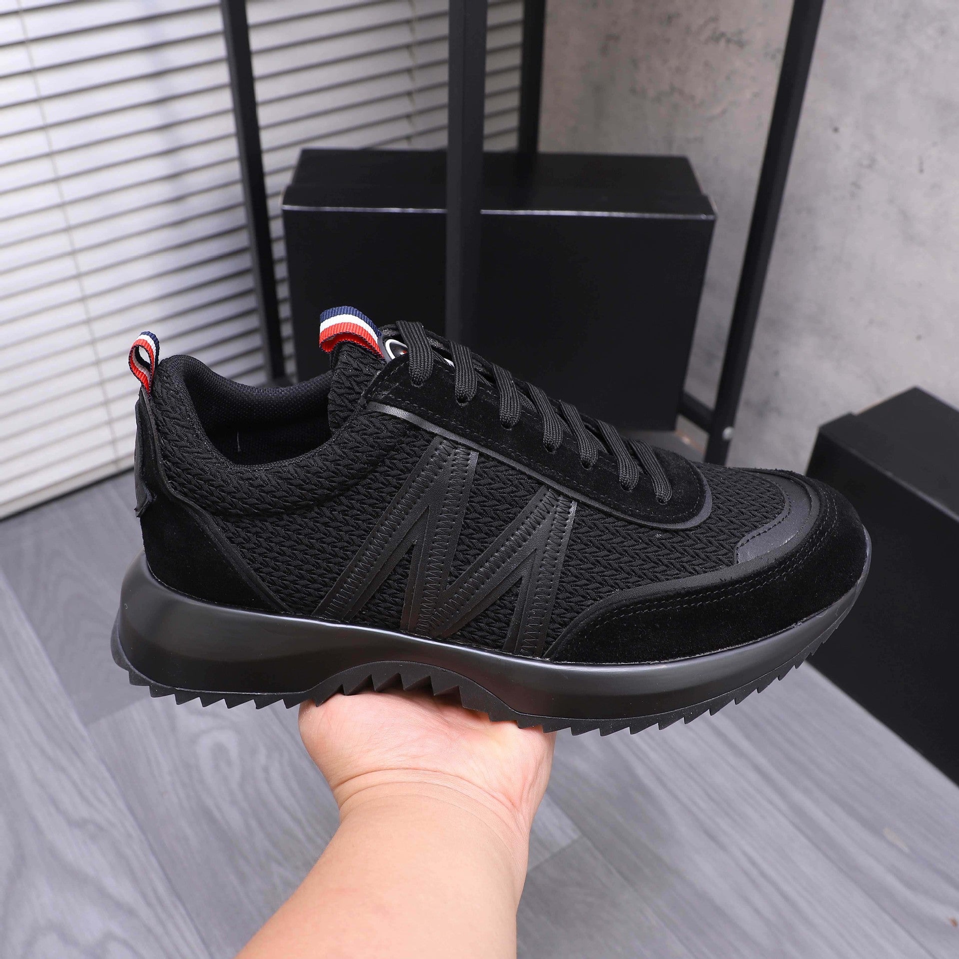 Damen Atmungsaktive Freizeitsneaker mit rutschfester Sohle und modischem Profile von R&B