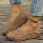 Damen Bequeme Slip-On Schuhe mit floraler Cut-Out-Optik R&B