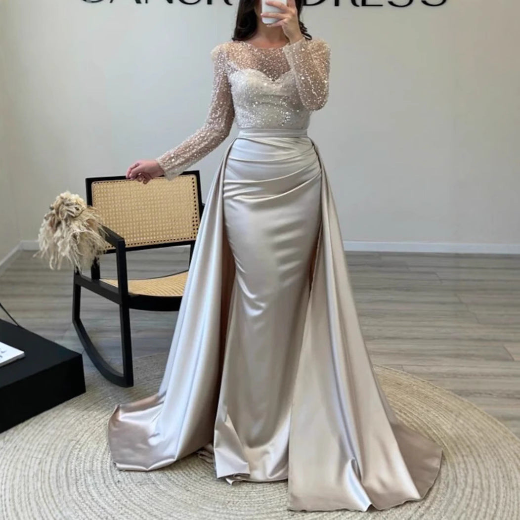 Damen Elegantes Abendkleid mit Glitzerdetails und fließendem Stoff EB