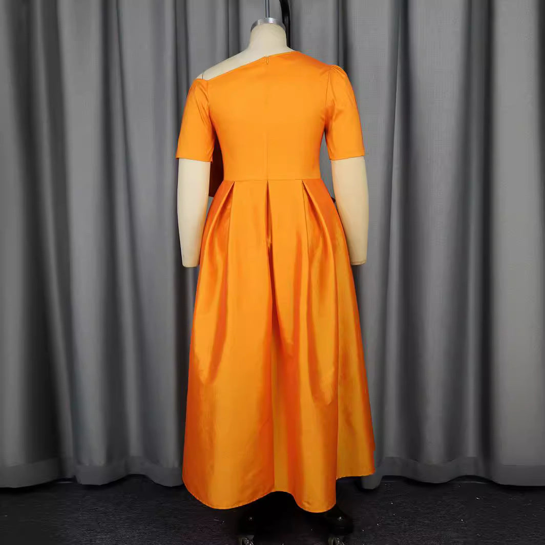 Damen Festliches Abendkleid mit asymmetrischem Ausschnitt und voluminösem Drapierungselement R&B