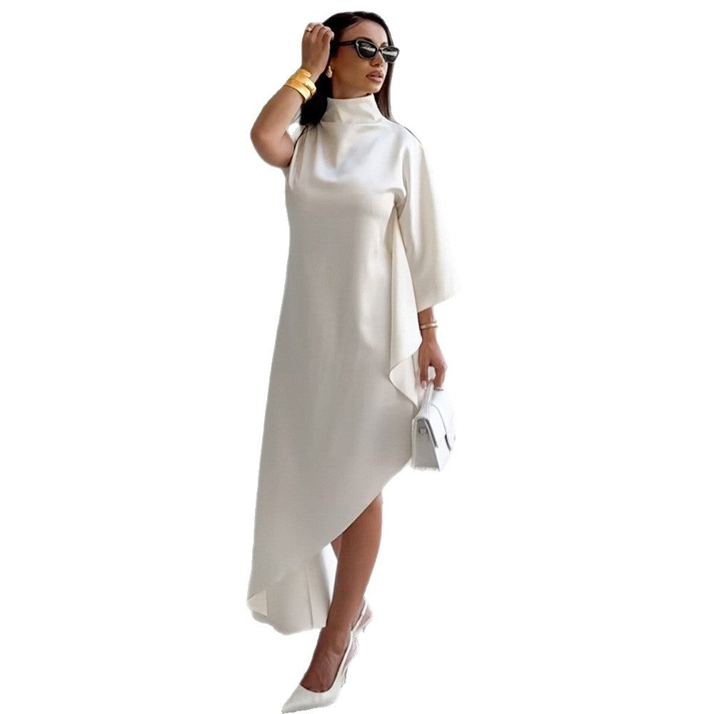 Damen Elegantes asymmetrisches Kleid mit hohem Kragen und seitlichem Schwung R&B