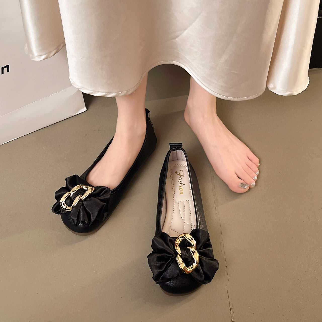 Damen Ballerinas mit schimmerndem Schleifen-Detail und eleganter Schnalle EB