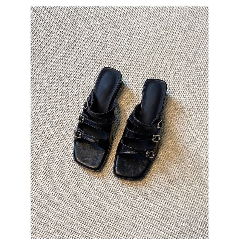 Damen stilvolle Mules mit verstellbaren Riemen R&B
