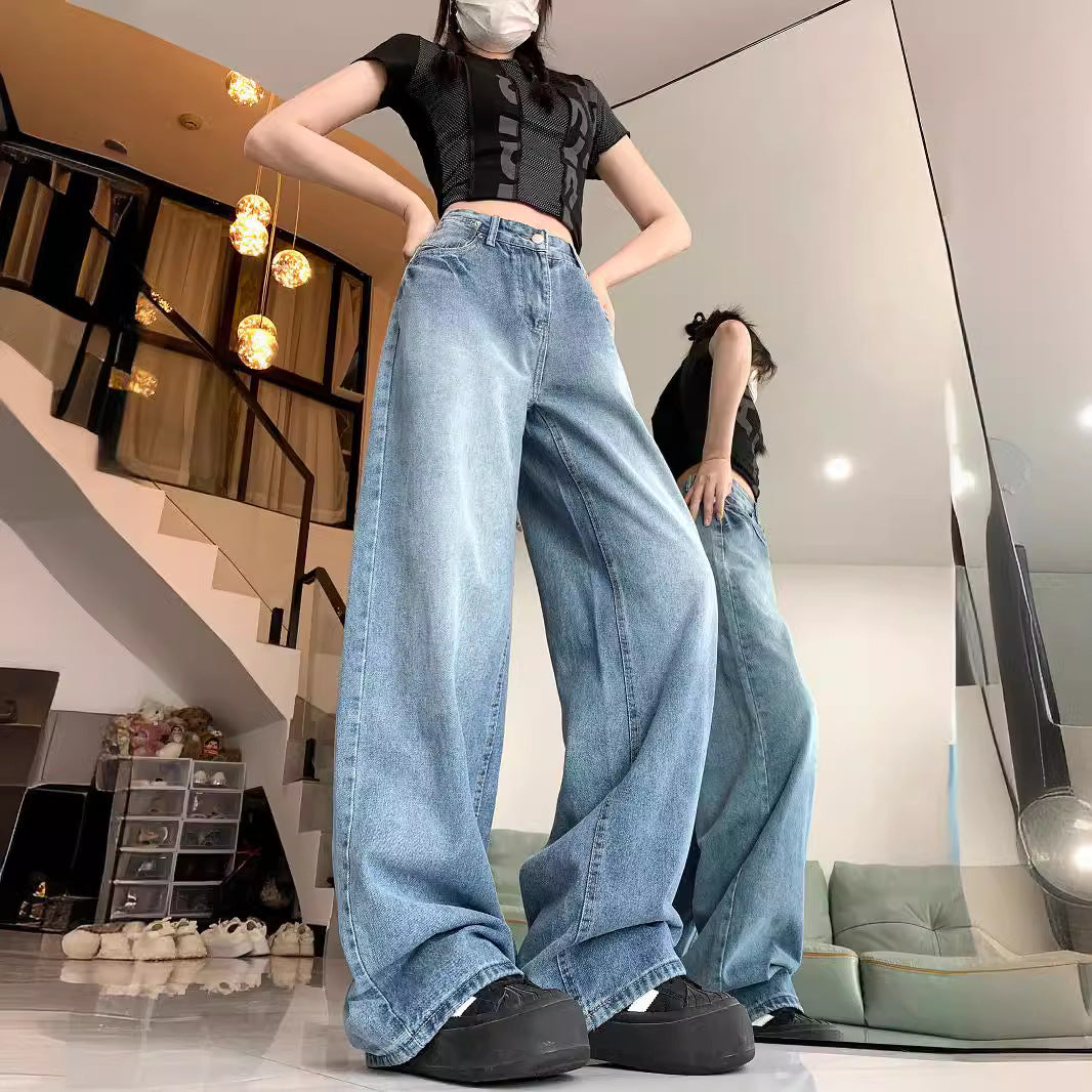 Damen weit geschnittene Mom-Jeans im Vintage-Look mit hohem Bund und modernen Details R&B