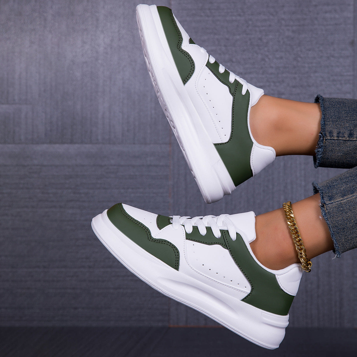 Damen Sneakers mit kontrastierenden Farbakzenten und dämpfender Sohle