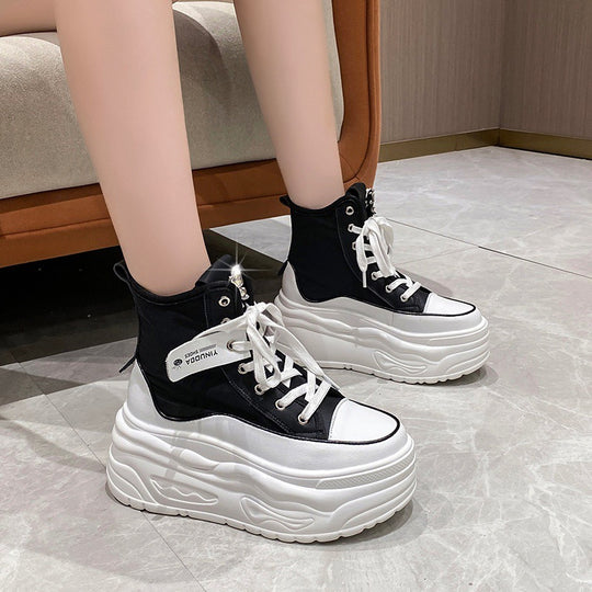 Damen nan Plateau-Sneaker mit hohem Schaft, Schnürung und Schmetterling-Brosche R&B
