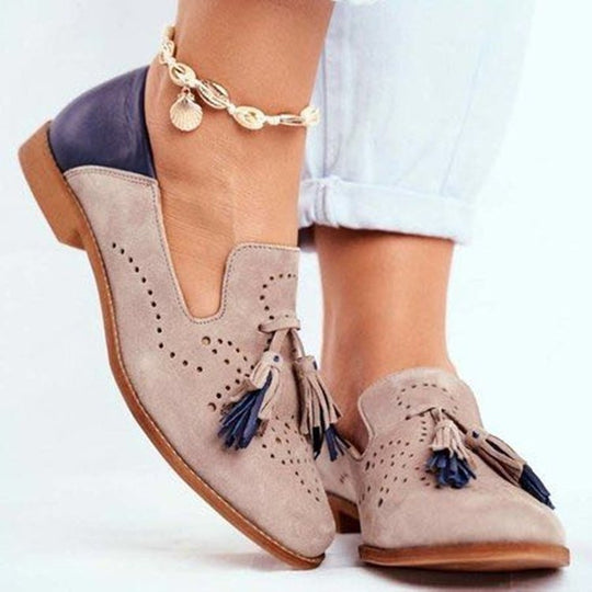 Damen Modische Slipper mit eleganten Quasten und perforiertem Design R&B