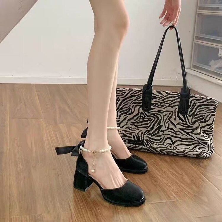 Damen Elegante Pumps mit modischem Fesselriemen und hochwertiger Sohle R&B