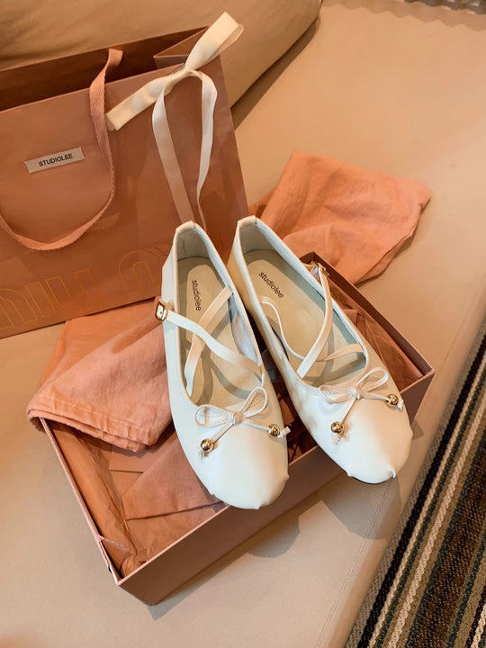 Damen Ballerinas mit feinen Riemen und charmantem Schleifendetail R&B