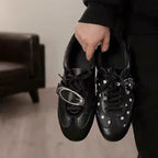 Damen modische Sneakers mit kreativem Design und einzigartigen Akzenten R&B