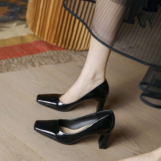 Damen Elegante und zeitgemäße Pumps mit blockierendem Absatz R&B