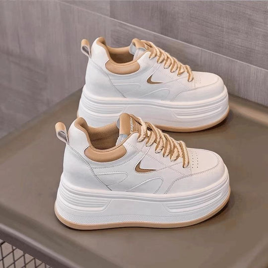 Damen Plateau Sneakers mit sportlichem Design und dämpfender Sohle R&B