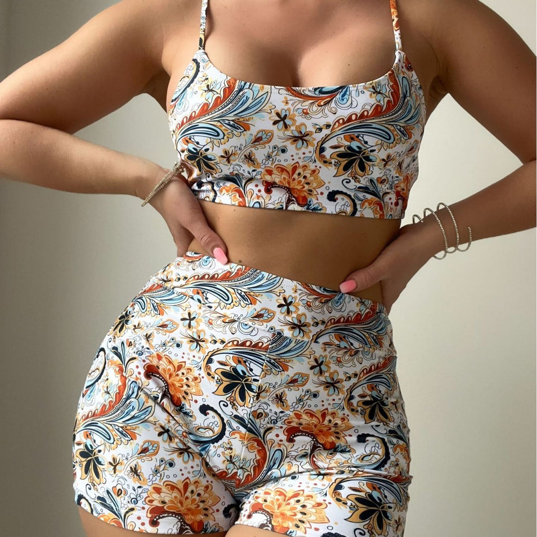 Damen Sportliches Crop-Top und High-Waist Shorts Set R&B