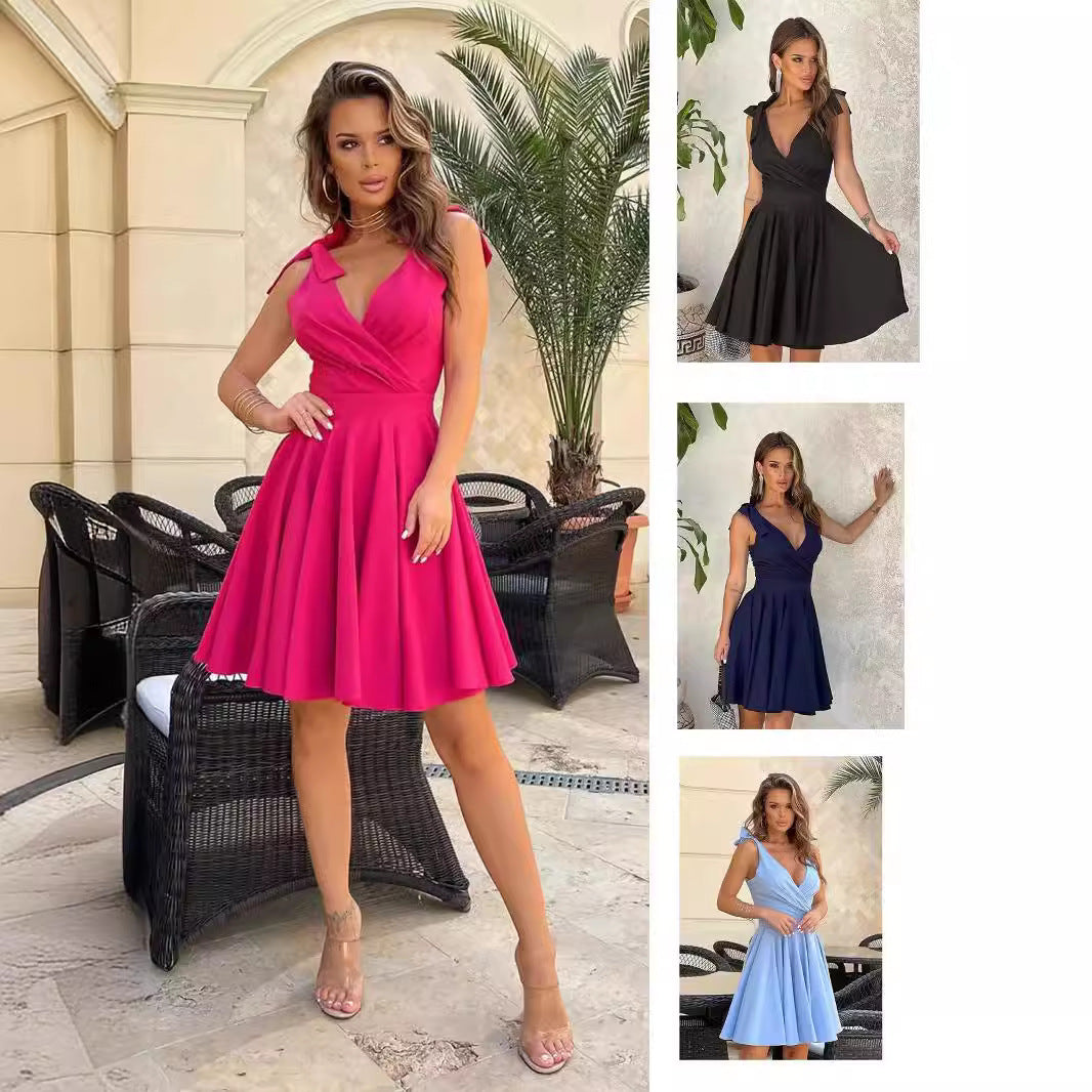 R&B | Ärmelloses Einfarbiges Tiefes V-Ausschnitt-Minikleid