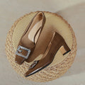 Damen elegante Absatzschuhe mit modischem Schmuckdetail