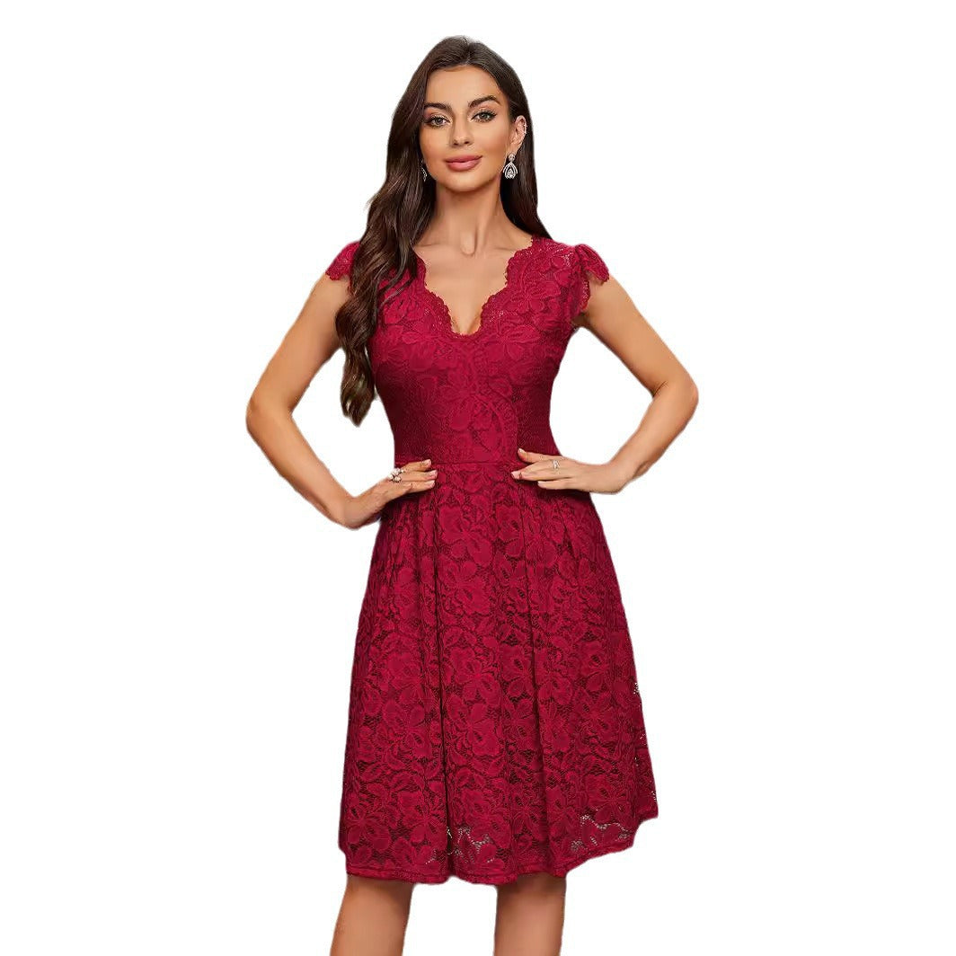 Damen Spitzenkleid mit floralen Applikationen und tiefem V-Ausschnitt R&B