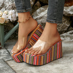 Damen Wedge-Pantoletten mit durchsichtigen Riemen und farbenfrohem Streifenmuster