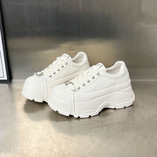 Damen Plateau-Sneaker im sportlichen Design mit verstellbarem Riemen R&B