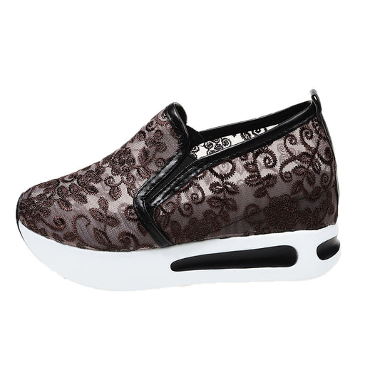 Damen Slip-On Sneakers mit romantischem Spitzen-Obermaterial R&B