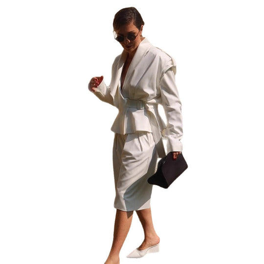 Damen elegantes Kleidungsensemble mit tailliertem Oberteil und weiten Hose R&B