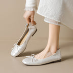Damen Ballerinas aus hochwertigem Leder mit filigranem Schleifendetail