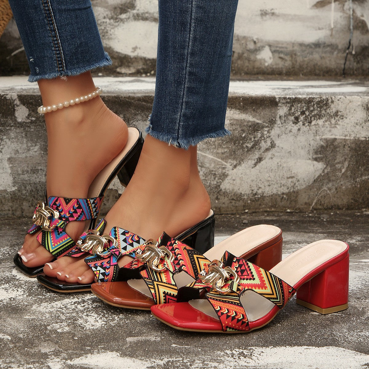 Damen Offene Blockabsatz-Sandalen mit modischem Ethno-Design R&B