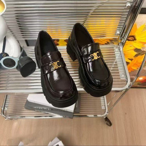 Damen Elegante Loafer mit goldenen Akzenten und dicker Sohle R&B